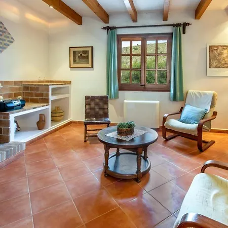 Sleeps 6 With Pool Air Con And Wifi Villa Pollença