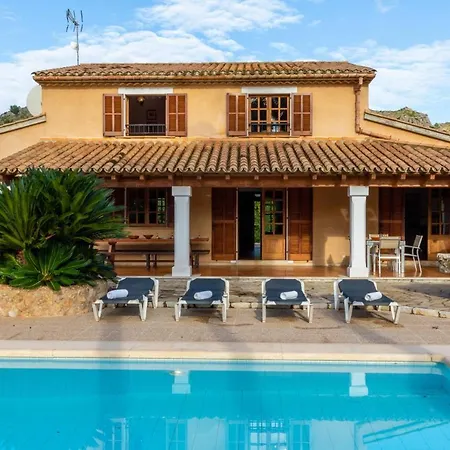 Sleeps 6 With Pool Air Con And Wifi Pollença