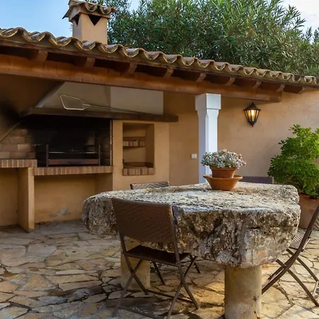 Sleeps 6 With Pool Air Con And Wifi Villa Pollença